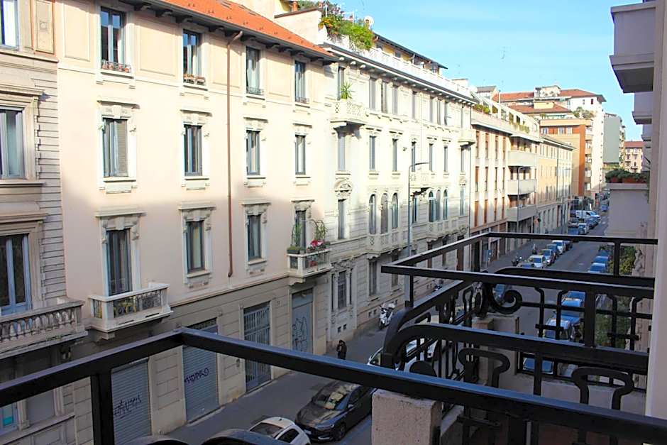 Club Hotel