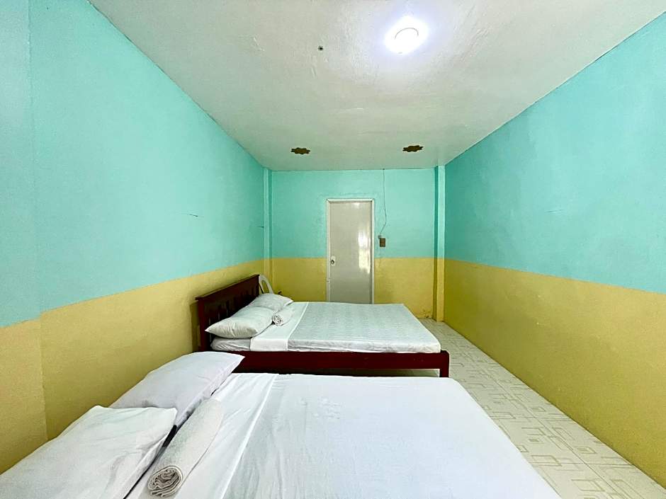 Merie Diz Sunrise Beach Resort by OYO – Oslob, IL