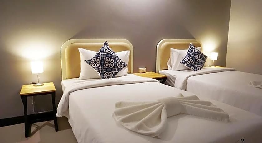 The Moon Night Ao Nang Hotel