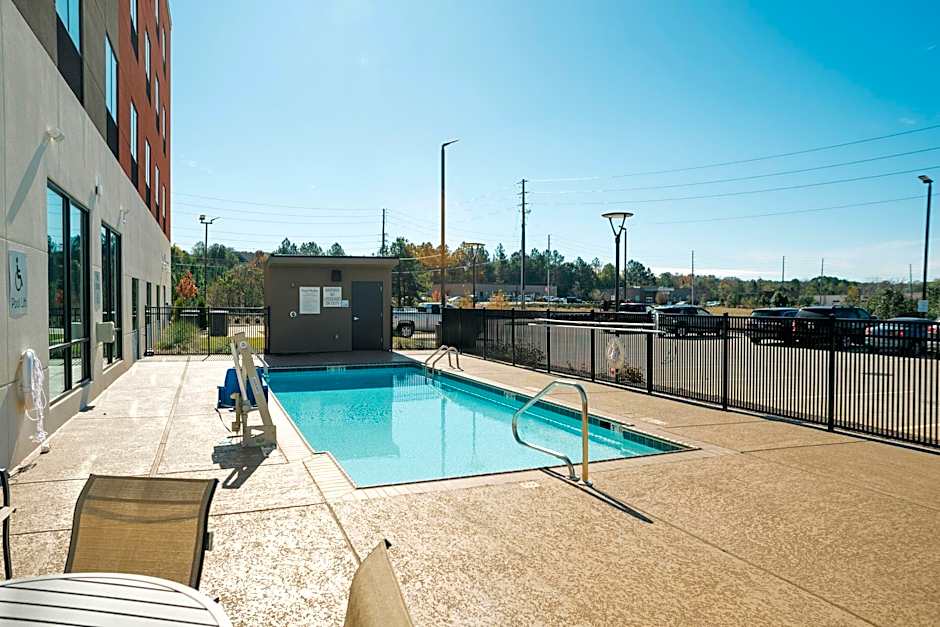 Holiday Inn Express And Suites Bessemer - Birmingham West By IHG