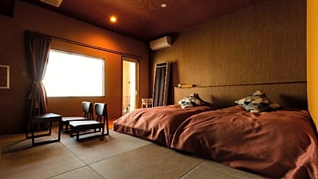 Japanese Style Room with Hot Spring Bath