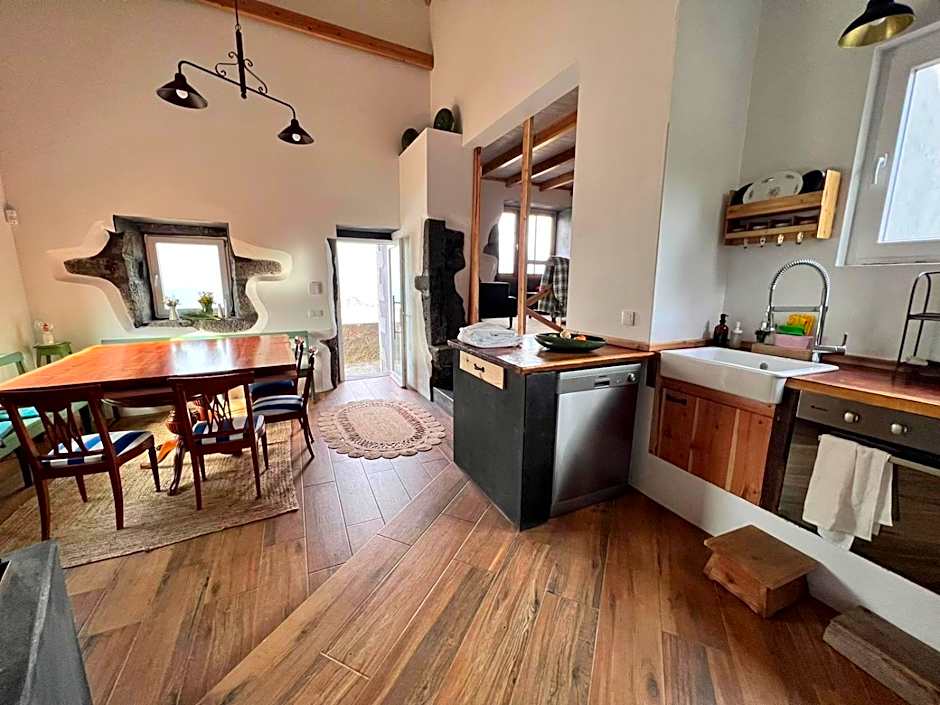 Waka Sun Rise Pico Azores