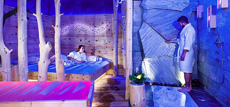 Abinea Dolomiti Romantic Spa Hotel