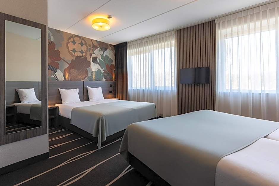 Photo 1 of 4 of Quadruple Room