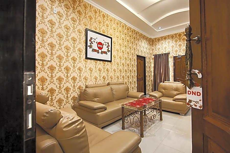 Capital O 540 Esther Hotel