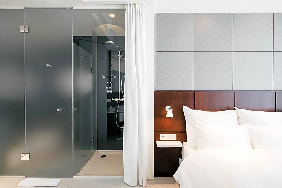 Ruby Lilly Hotel Munich