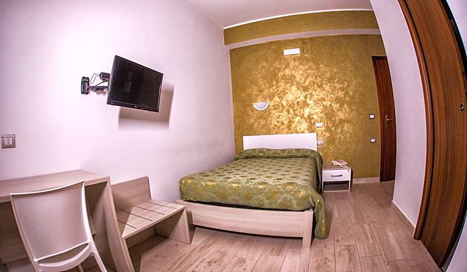 Tourist Hotel