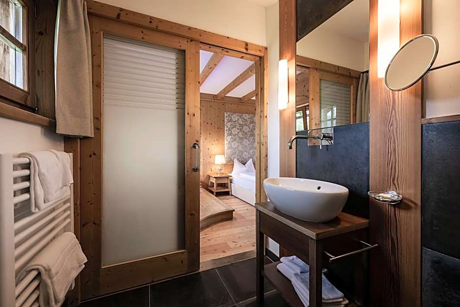 Post Alpina - Family Chalets Dolomites