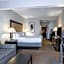 Holiday Inn Express & Suites Laurel Lakes By IHG