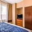 Comfort Inn & Suites IAH Bush Airport - East