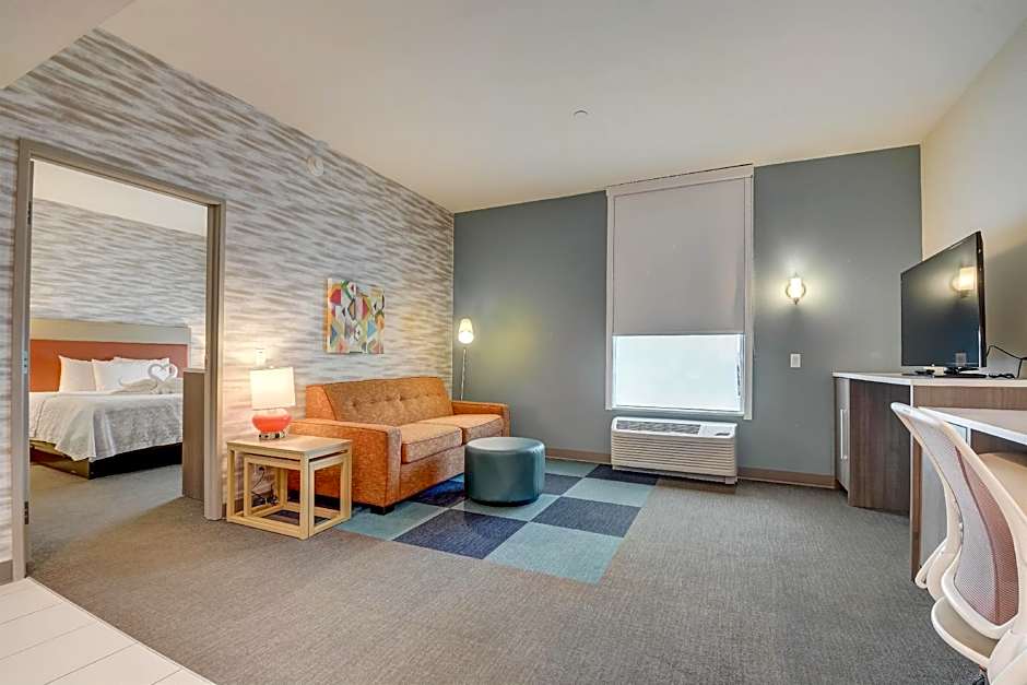 Photo 1 of 2 of 1 King Bed Suite, Hearing Accessible