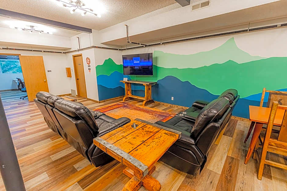 Pintler's Portal Hostel