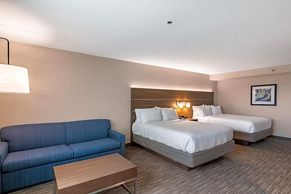 Holiday Inn Express Camarillo By IHG