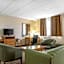 Quality Inn & Suites Fairview