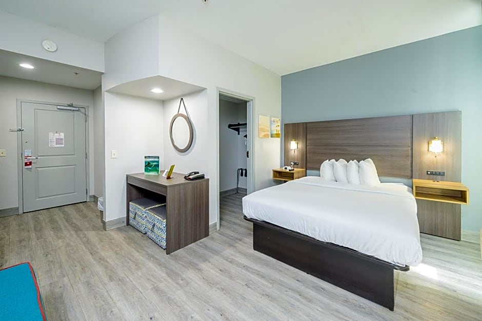 Hawthorn Extended Stay by Wyndham Panama City Beach