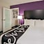 Bloom Hotel