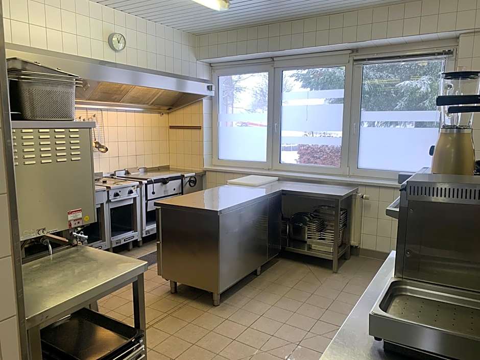 Haus Rosenbaum Gruppenhaus- Begegnungsstätte - Pension