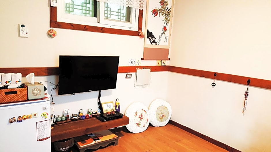 In-Yeon Hanok Guesthouse