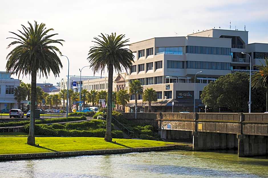 Emerald Hotel