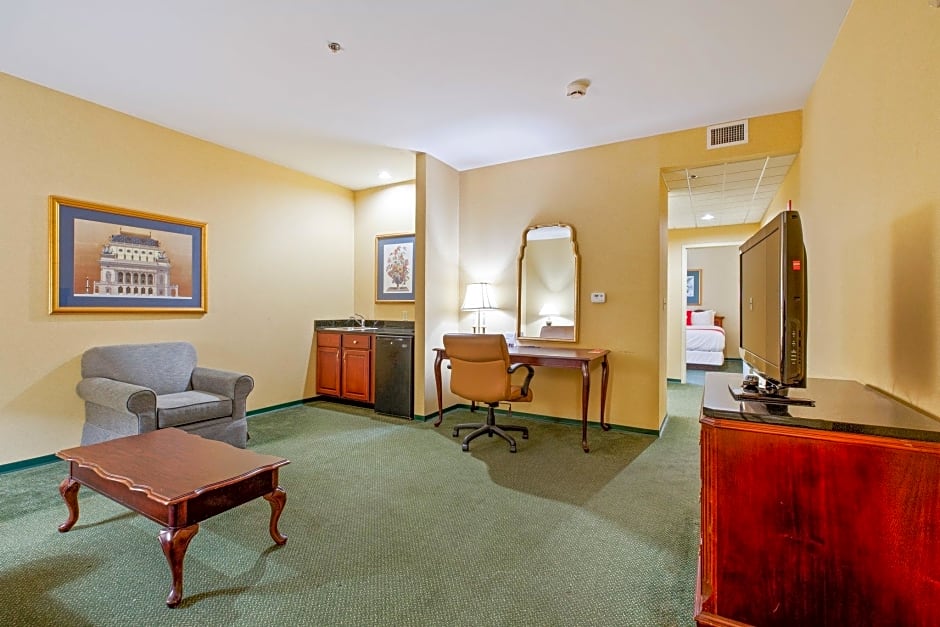 OYO Hotel St Louis Downtown City Center MO