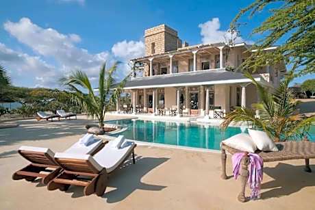 The Majlis Resort
