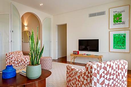 Two-Bedroom Premium Apartment with Balcony and City View