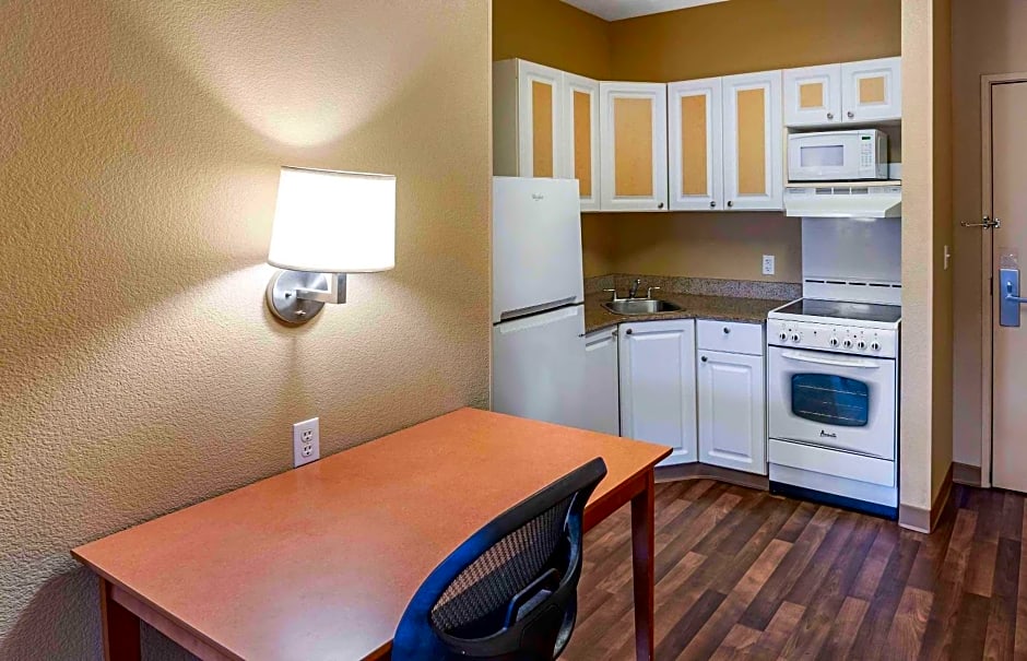 Extended Stay America Suites - San Rafael - Francisco Blvd. East