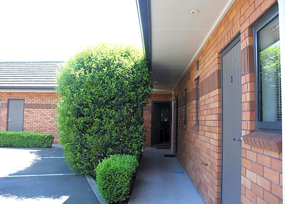 Albert Court Motor Lodge