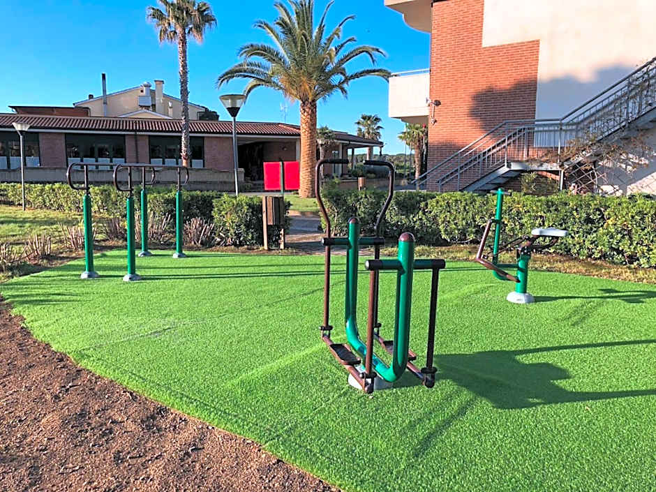 Villaggio Turistico La Cecinella