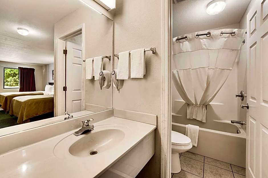 Rodeway Inn