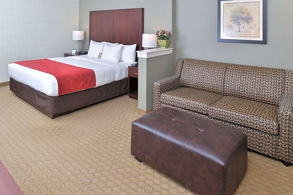 Comfort Suites Airport Tukwila Seattle