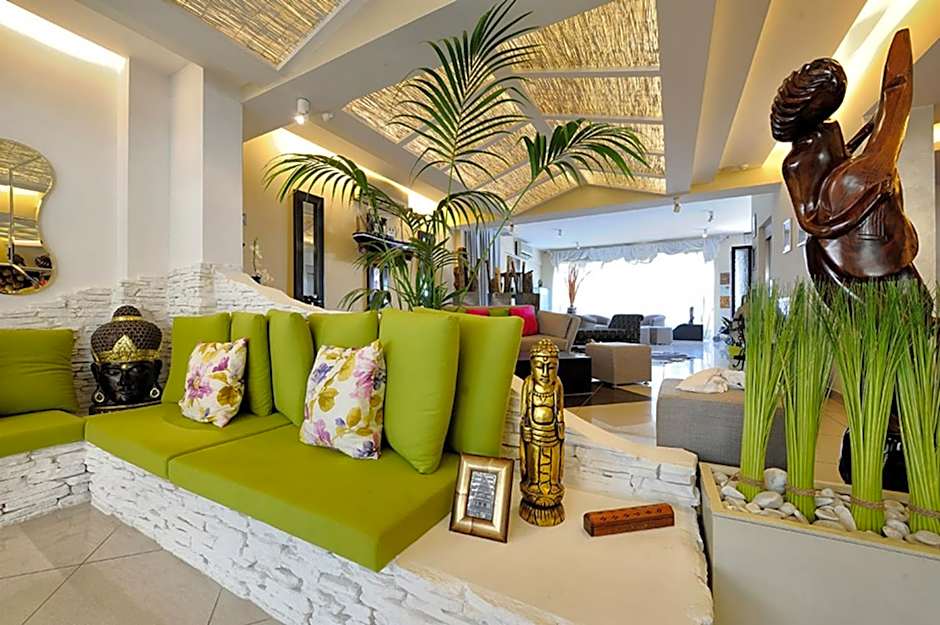 Hotel Thea