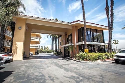 Studio 6 Anaheim – Anaheim, CA