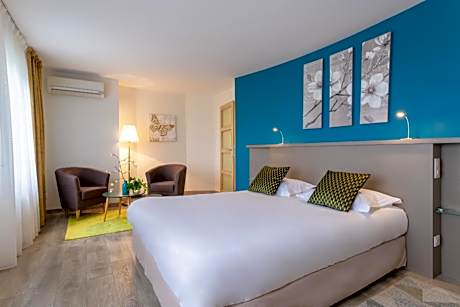 Auberge du Poids Public Logis Hotel