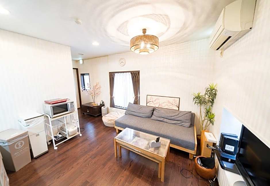 Shinjyuku  Okubo House