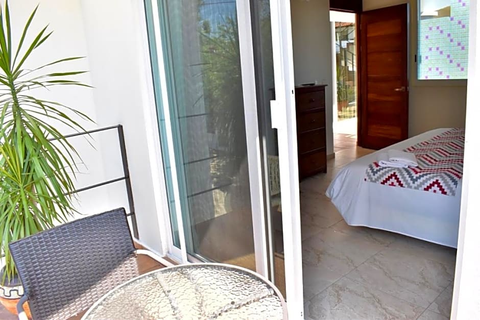 Carri Surf Studio