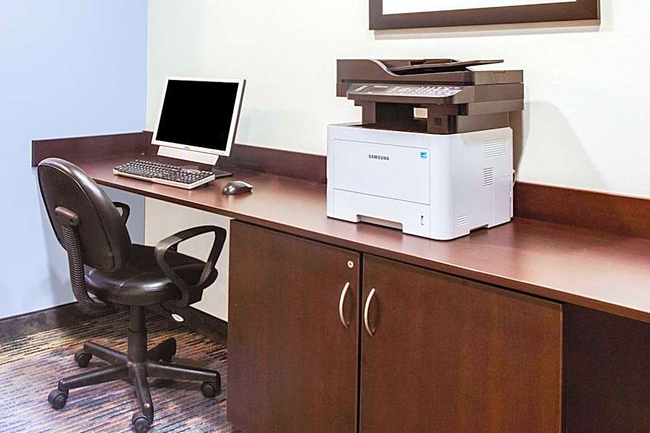 Microtel Inn & Suites By Wyndham Bath