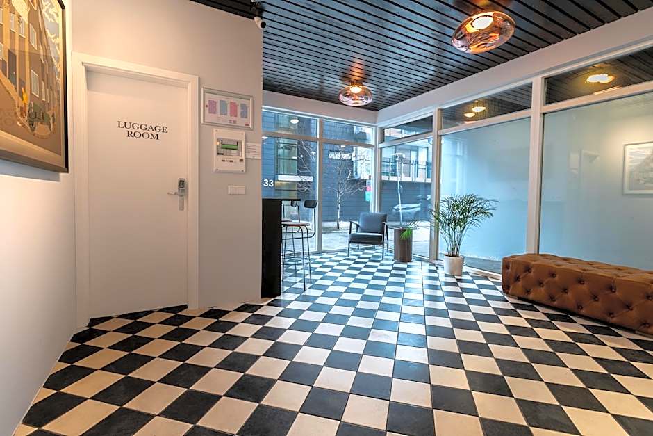 The Swan House by Heimaleiga