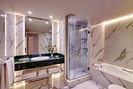 DELUXE DOUBLE DOUBLE