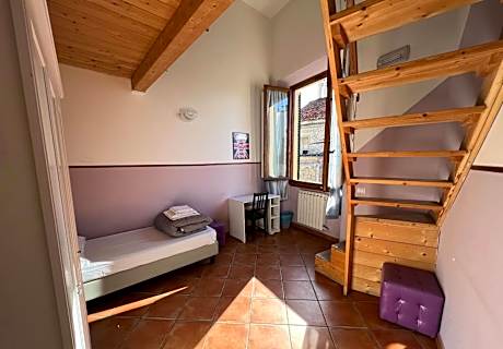 One-Bedroom Apartment - Split Level