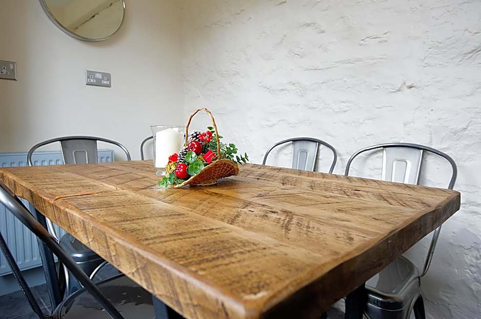 The Falls Of Dochart Inn