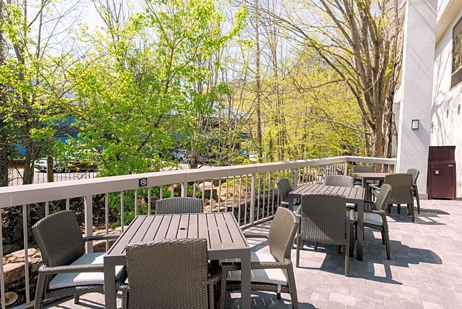 Hampton Inn By Hilton Gatlinburg