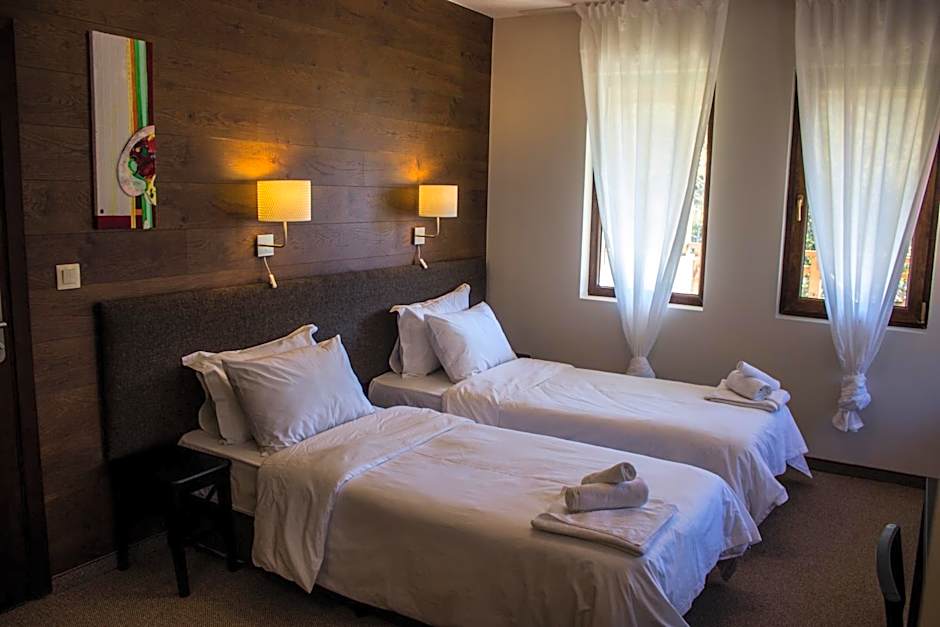 Trigrad Hotel