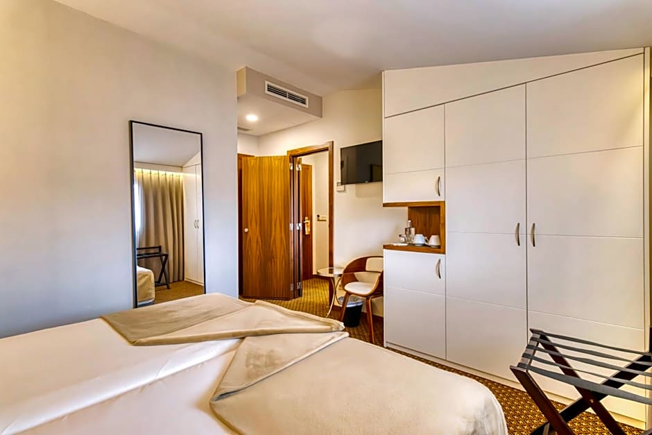 Hotel Lis Batalha Mestre Afonso Domingues