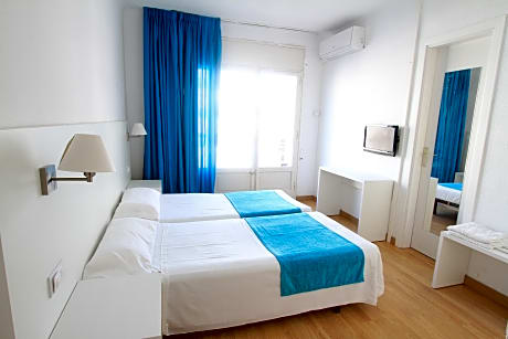 SINGLE STANDARD ROOM