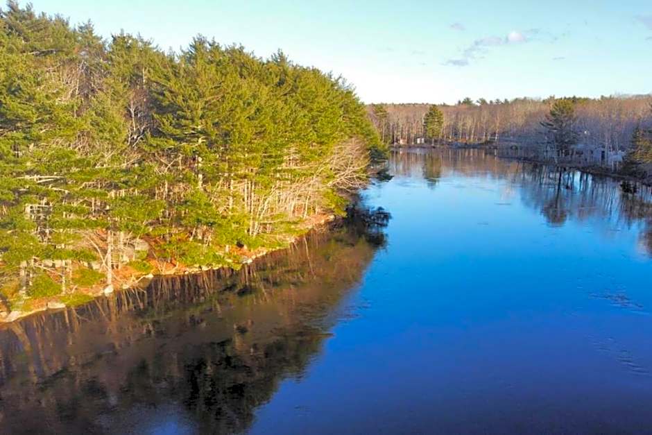 The Old Kettle Cabin with Hot Tub
