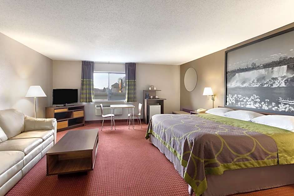 Super 8 by Wyndham Niagara Falls