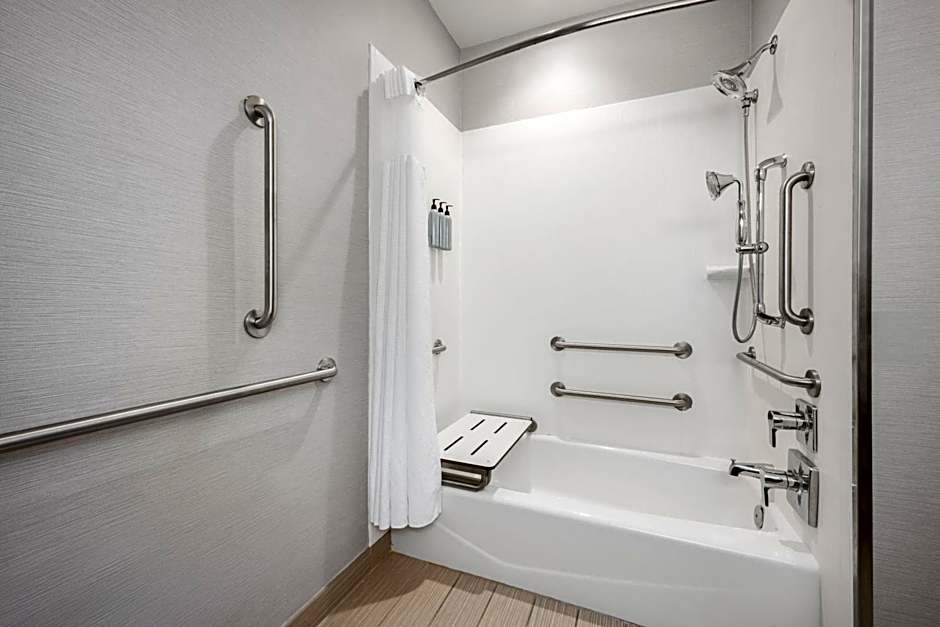 Courtyard by Marriott Auburn