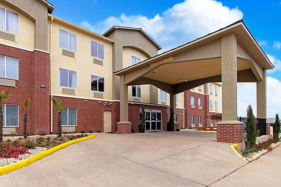 Comfort Inn & Suites Fredericksburg