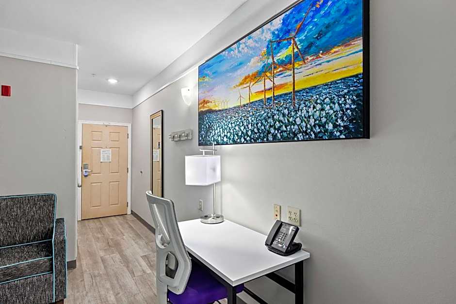 La Quinta Inn & Suites by Wyndham Raymondville